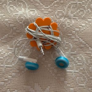 Apple Original Ear Bud & Cord Saver